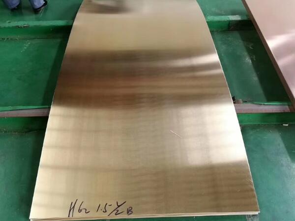 黄绿巨人视频官网下载页和青绿巨人视频官网下载页的区别有哪些？